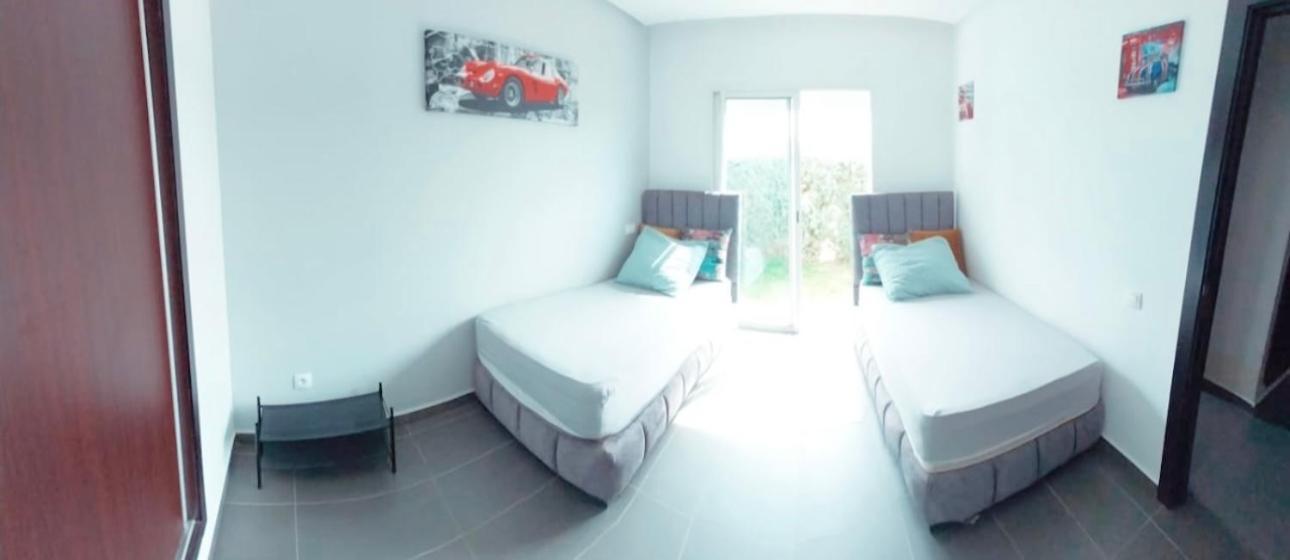 Appartement Luxueux Et Moderne A Sidi Rehal Dar Hamida Bilik gambar